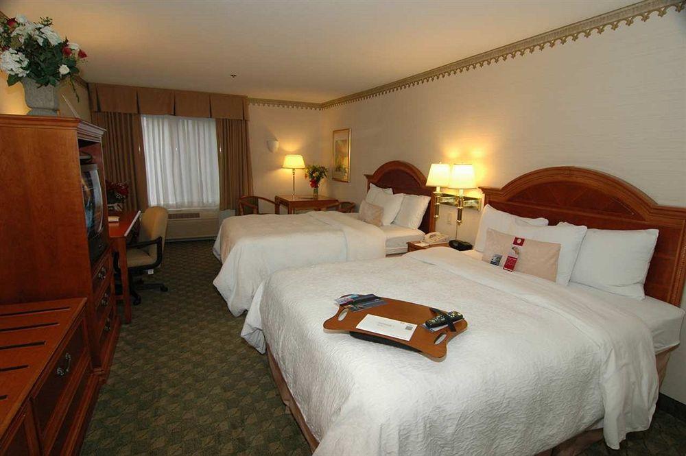 Hampton Inn San Francisco Airport Саут-Сан-Франциско Екстер'єр фото