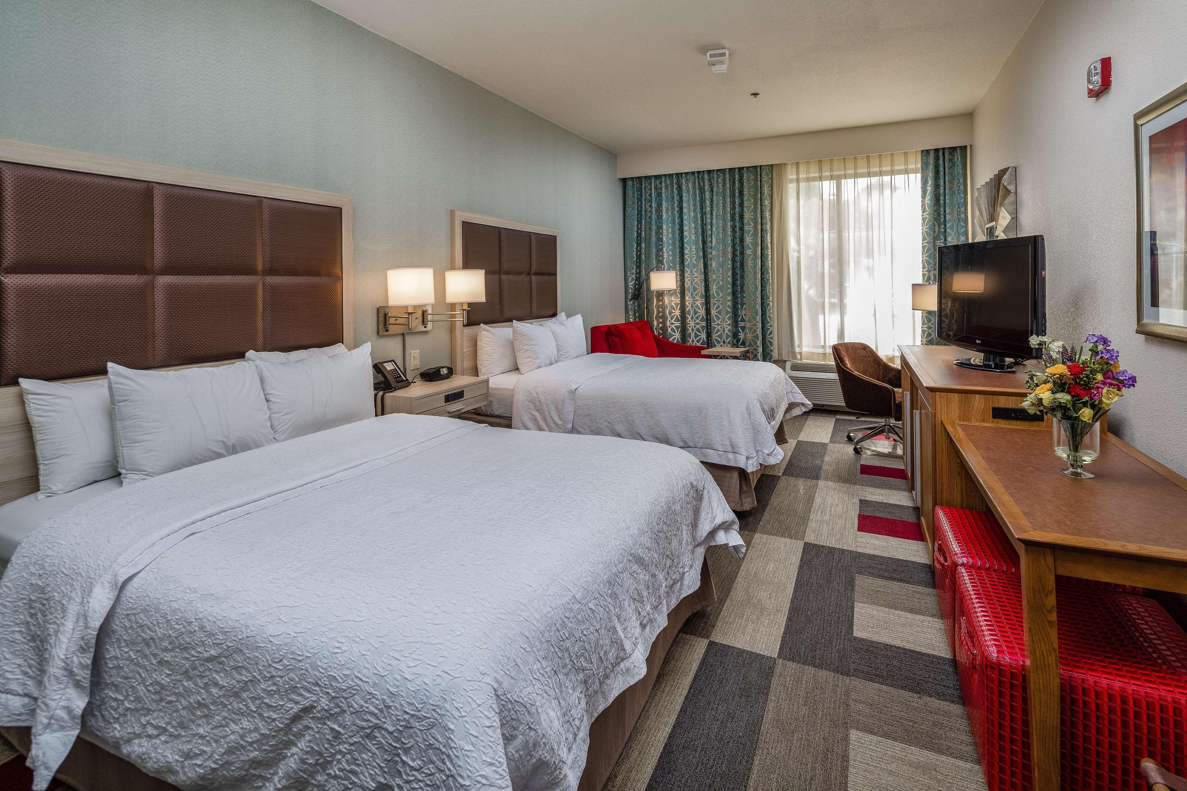 Hampton Inn San Francisco Airport Саут-Сан-Франциско Екстер'єр фото