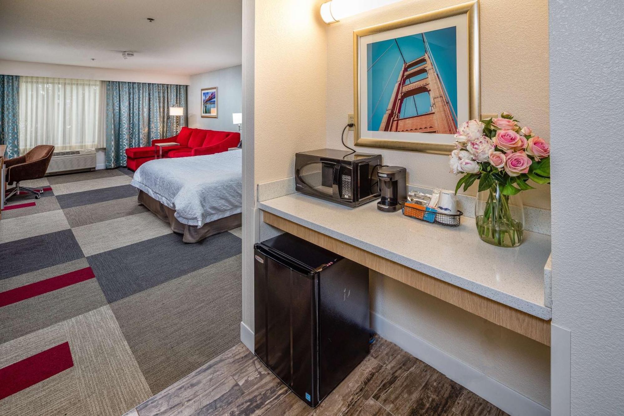 Hampton Inn San Francisco Airport Саут-Сан-Франциско Екстер'єр фото